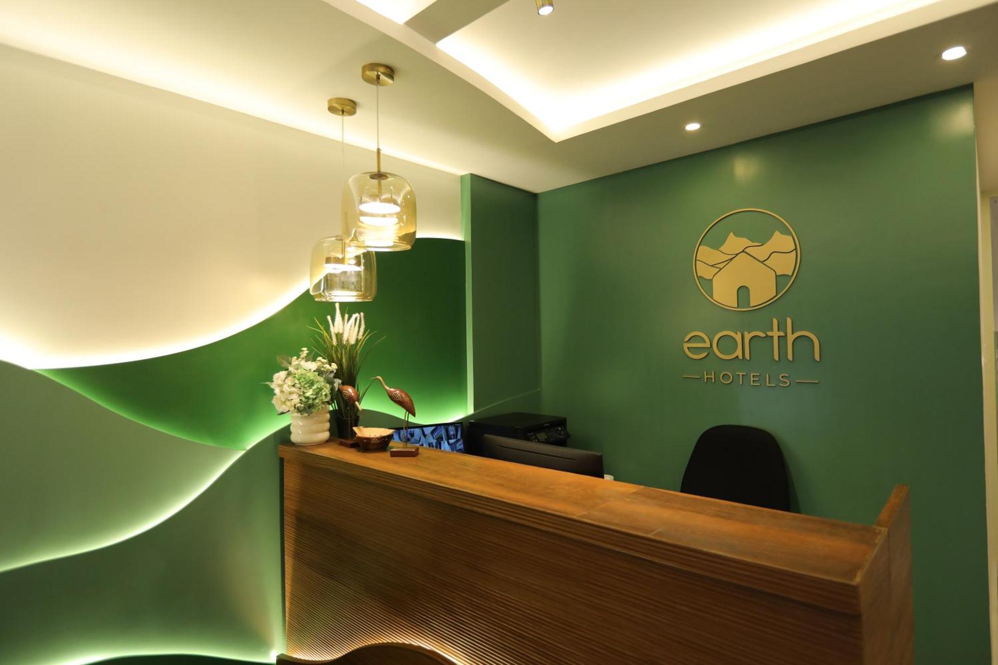 Earth Hotels Бангалор Екстериор снимка